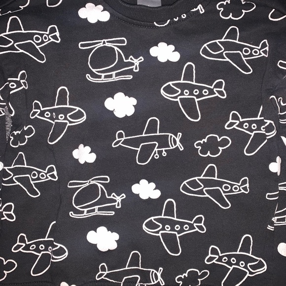 ❌SOLD❌ H&M baby boys crewneck sweater - Picture 2 of 2